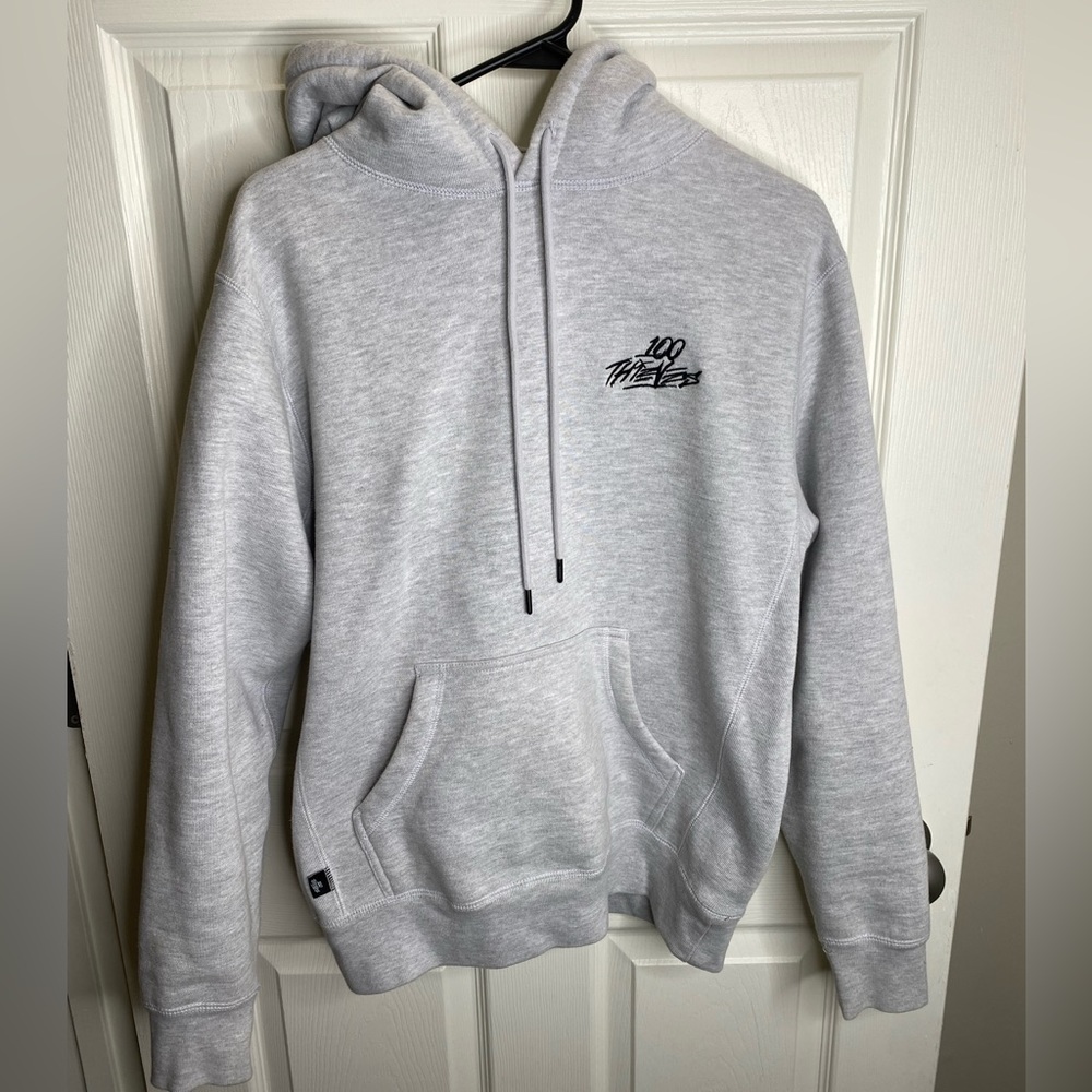 100 Thieves xs sweatshirt